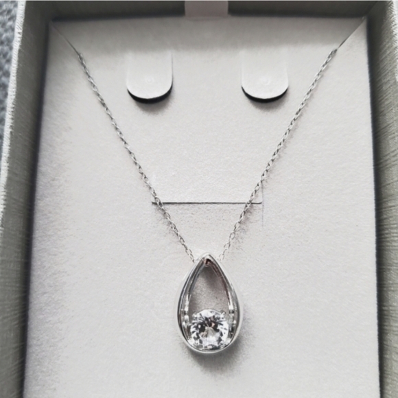 6.0mm Lab-Created White Sapphire Teardrop Pendant in Sterling Silver (J004) - Picture 1 of 4